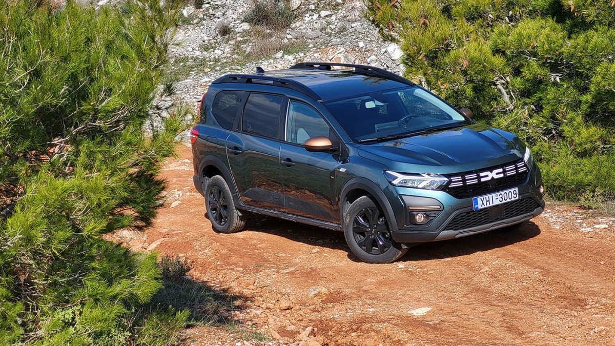 DACIA JOGGER 1.0 ECO-G 100 EXTREME / Το αυτοκίνητο μπαλαντέρ καίει και υγραέριο