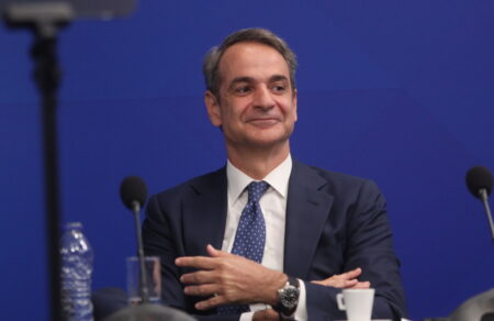 mitsotakis-i-ellada-mporei-na-ginei-chora-me-pyriniki-energeia-621642